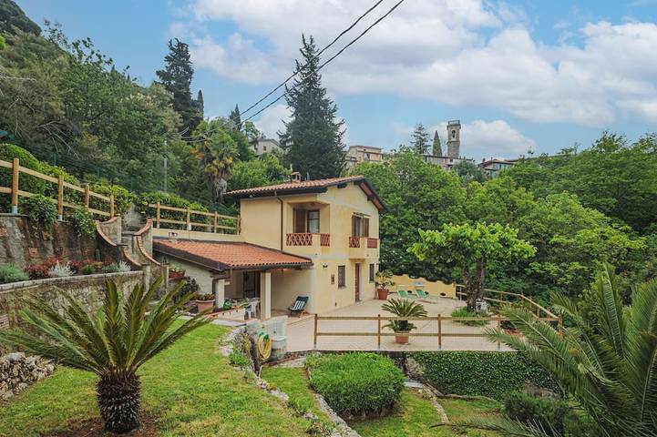 Ferienhaus für 4 Personen, mit Balkon und Garten, mit Haustier