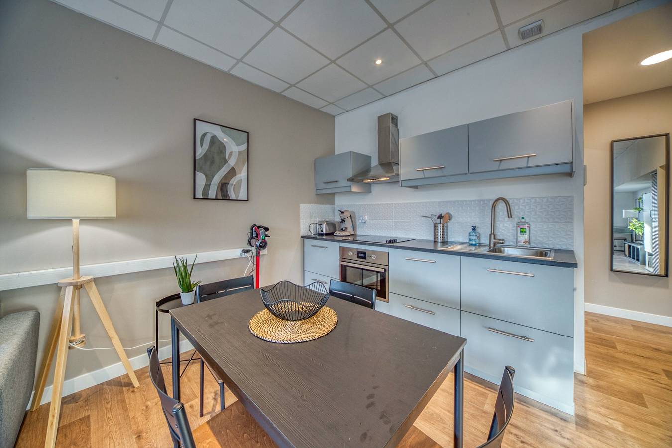 Entire studio, Premium 1-Bedroom Apartment – Cozy & Comfortable with Wi-Fi and Air Conditioning in L'Isère, Isère