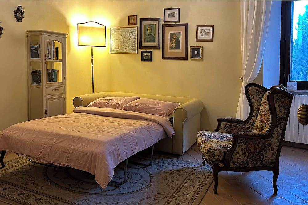 Entire apartment, Charming apartment in beautiful Todi in Todi, Perugia Province