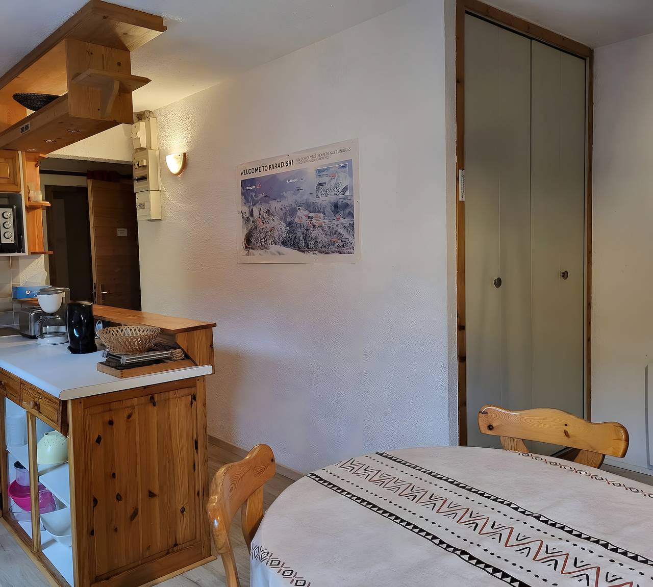 Geheel appartement, Appartement 'L'esterelle' met uitzicht op de bergen en privéterras in La Plagne, Bellentre