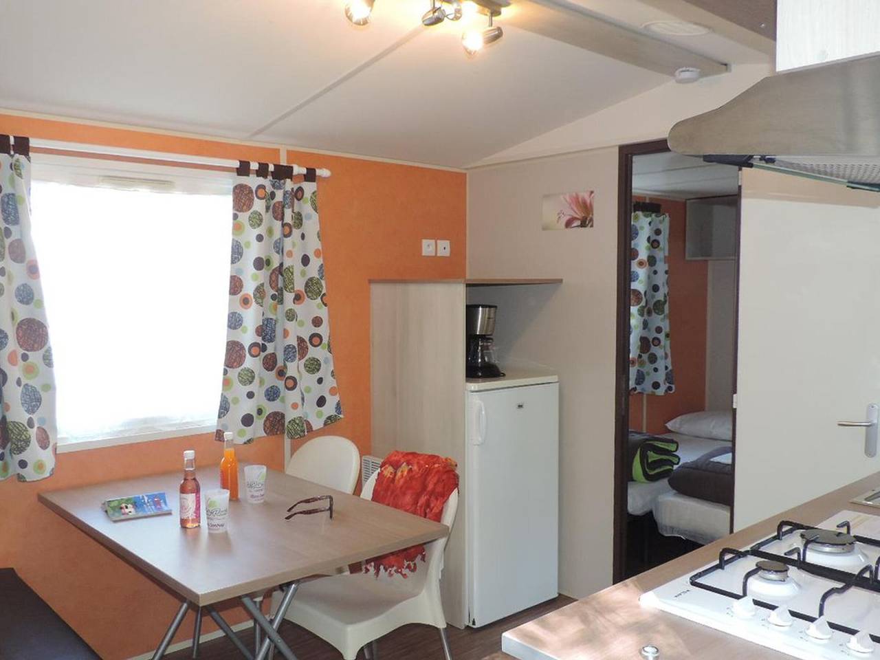 Mobilheim mit Terrasse für 4 Personen in Illiers-Combray, Chartres und Umgebung