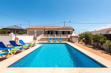 Villa in Alaior Gemeinde, Menorcas Küste für 7 