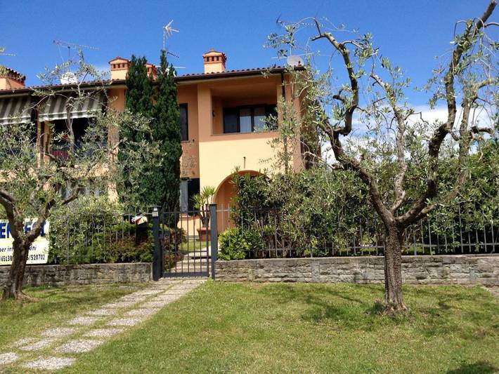 Ferienhaus für 5 Personen, mit Balkon und Terrasse sowie Garten und Seeblick in Castello (Puegnago sul Garda)