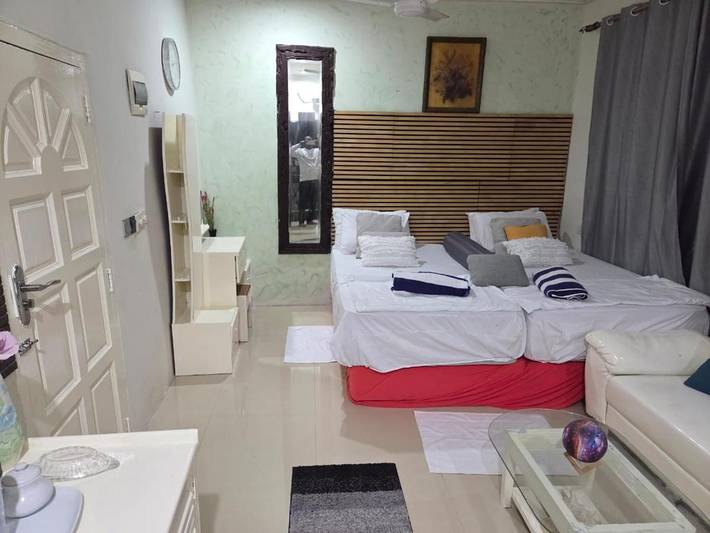 Chambre d’hôte pour 2 personnes, avec terrasse ainsi que jardin et vue, animaux acceptés