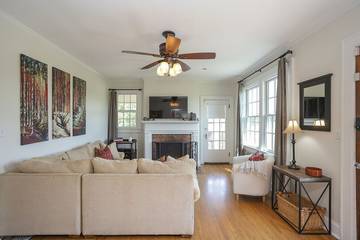 Vacation House for 8 Guests in Nashville, Tennessee, Picture 2