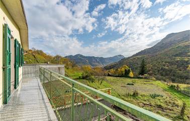 Casa Vacanza per 9 Persone in Varese Ligure, Provincia di La Spezia, Foto 2