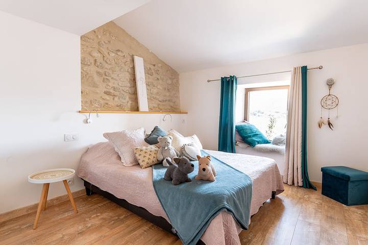 Location de vacances pour 10 personnes, avec jacuzzi, animaux acceptés à Roche-Saint-Secret-Béconne - 4