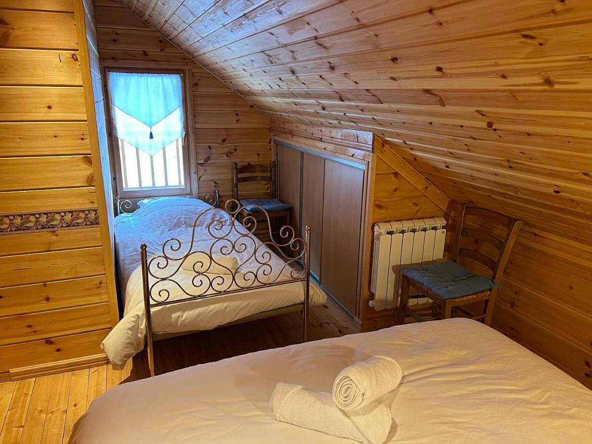 Two-Bedroom Chalet in L'Hospitalet-près-l'Andorre, Pyrénées