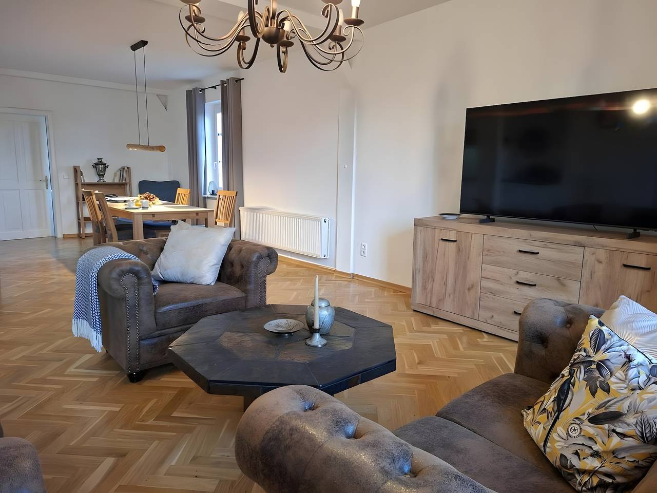 Geheel appartement, Vakantieappartement Henry – Ontspanning onder oude balken in Arnstadt, Thüringer Kerngebied