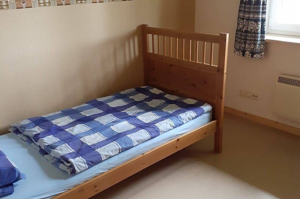 Haus Sünneck - Drei Schlafzimmer Wohnung, Schläft 5 in Tammensiel, Pellworm