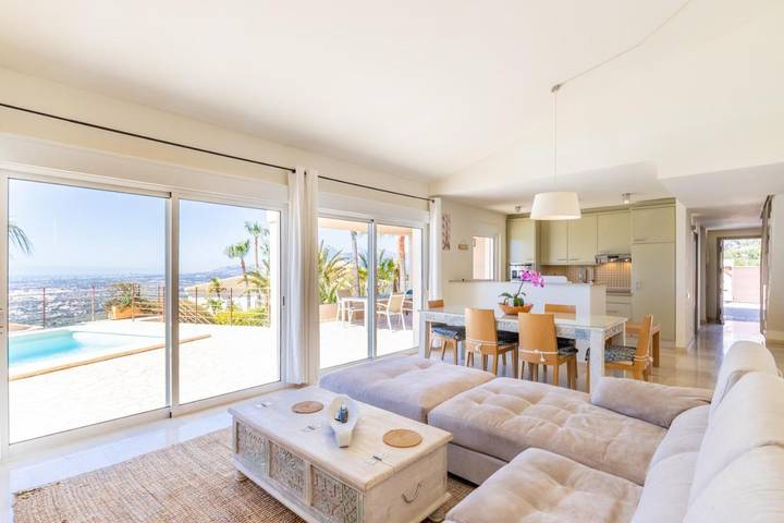 Casa rural para 5 personas, con piscina además de jardín y vistas, Se admiten mascotas en Altea - 4