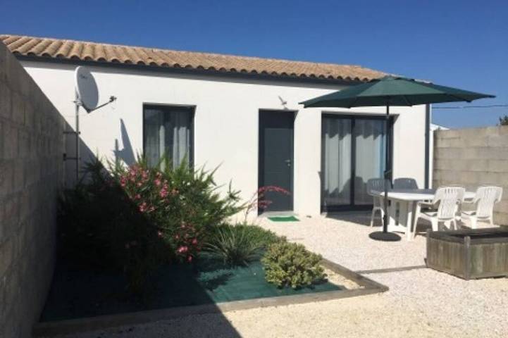 Location de vacances pour 2 personnes, avec jardin dans Saint-Agnant