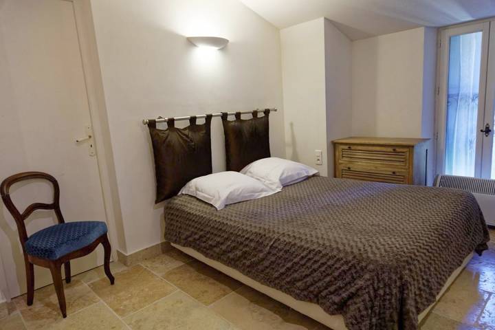 Maison d’hôte pour 3 personnes, avec jardin et terrasse à Arles - 4