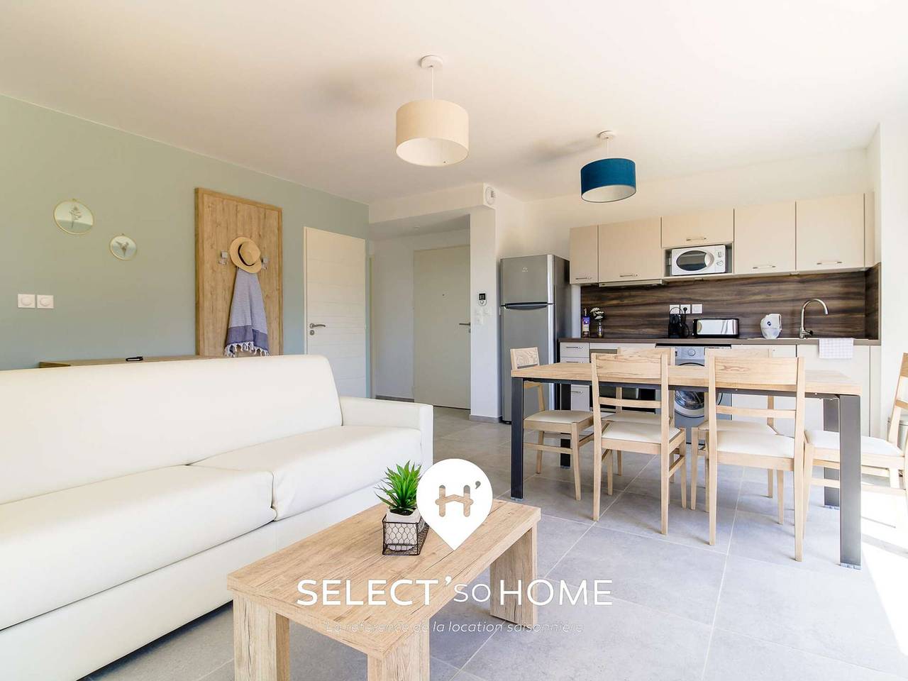 Appartement entier, Pause naturelle dans appartement pour 6 avec jardin et piscine lagon in Bormes-les-Mimosas, Parc national de Port-Cros