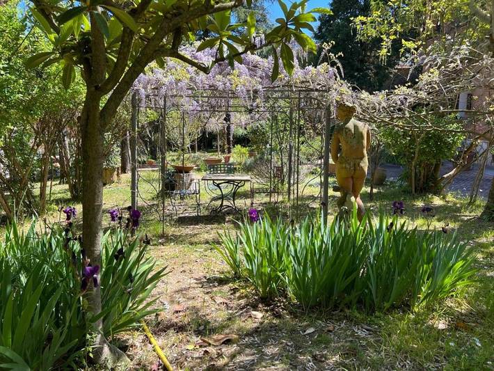Ferienhaus für 14 Personen, mit Terrasse und Whirlpool sowie Garten und Pool