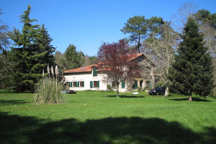 Location de vacances pour 4 personnes, avec Jardin à Sos