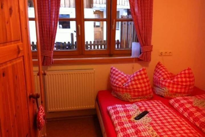 Ferienwohnung für 3 Personen, mit Whirlpool und Terrasse, mit Haustier in Sonthofen - 2