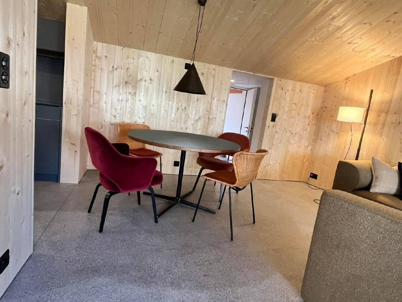 Ganze Wohnung, Charmante und neu gebaute Ferienwohnung "Teja" in Ftan, Unterengadin