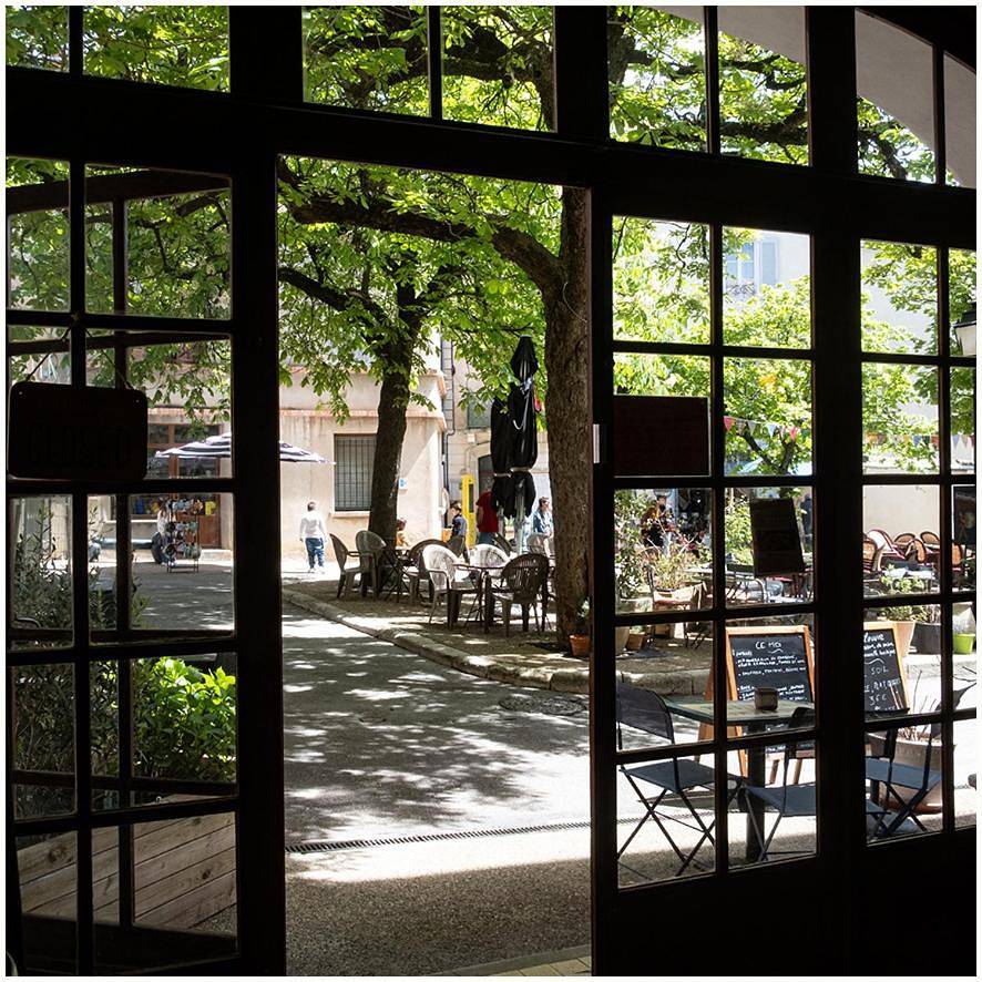 Logis Hôtel Restaurant Le Louvre in Sault, Parc naturel régional du Mont-Ventoux