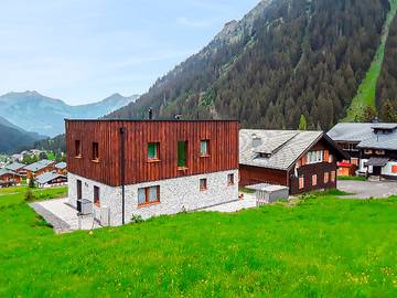 Chalet für 10 Personen, mit Sauna und Ausblick sowie Terrasse in Silvretta