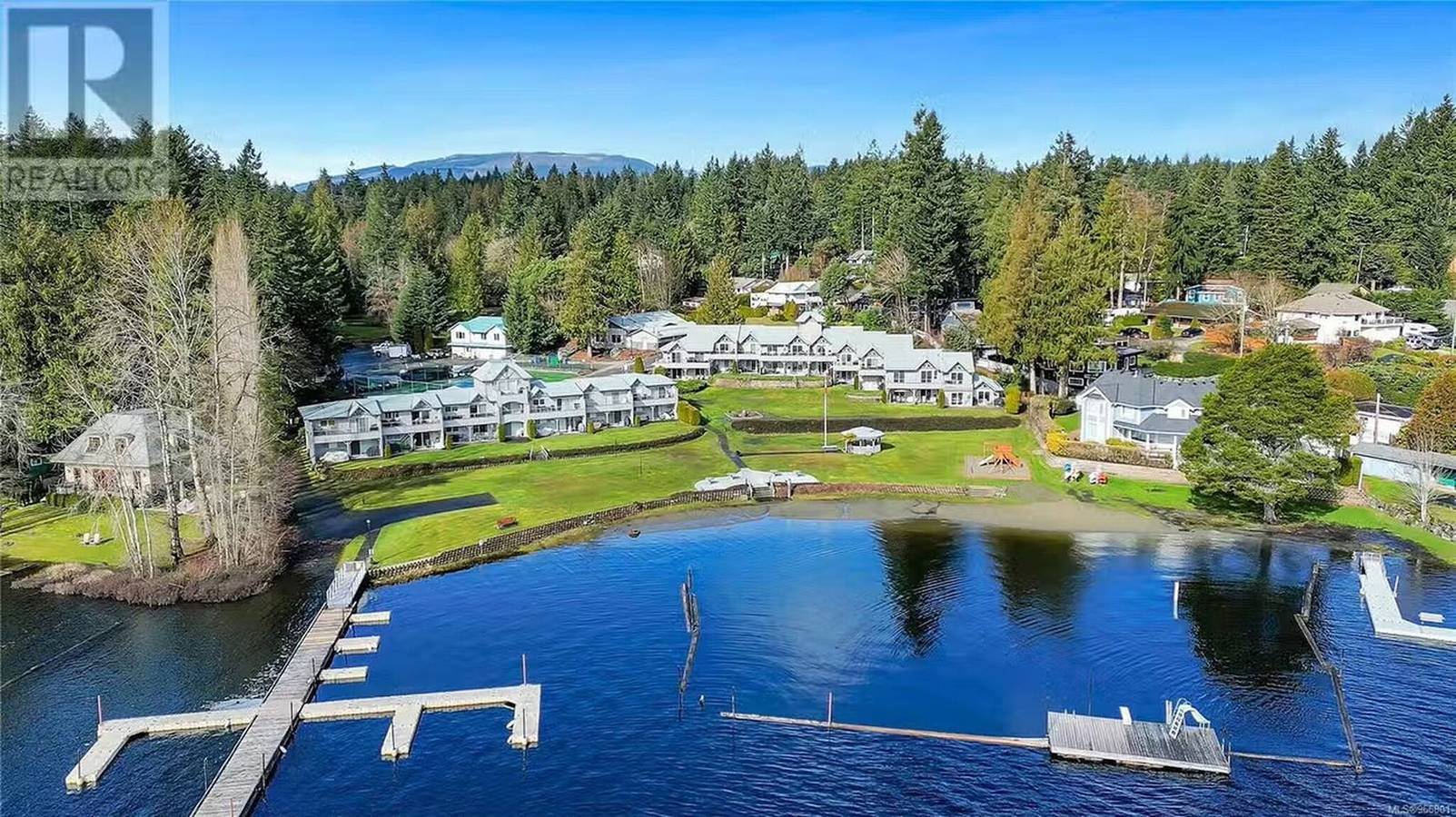 Apartamento entero, Condominio frente al lago y playa in Shawnigan Lake, Cowichan Valley