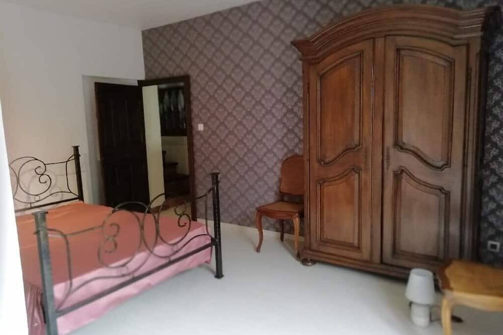 Pequeño Castillo Cerca De La Camarga in Lunel, Côte d'Améthyste