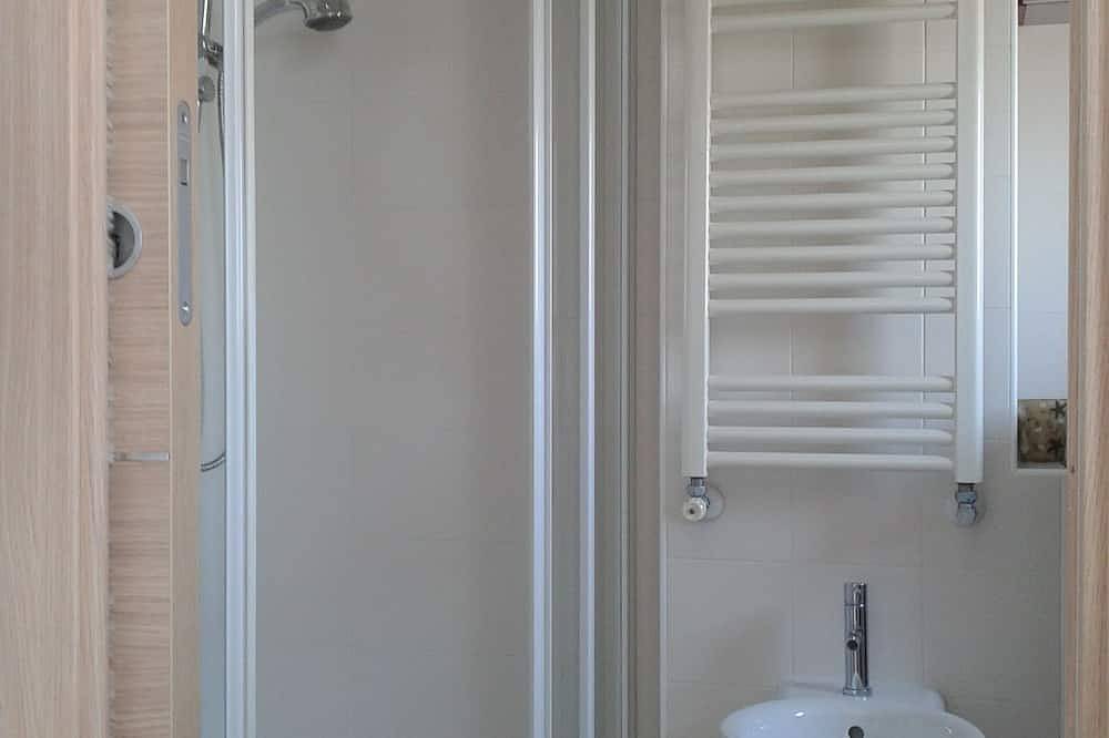 Entire apartment, In historic building, Two-room apartment in the heart of Loano, cod. Cin It009034C2Jaz8Hvpk in Loano, Riviera di Ponente