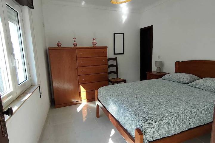 Location de vacances pour 5 personnes, avec jardin dans Vila Verde - 2