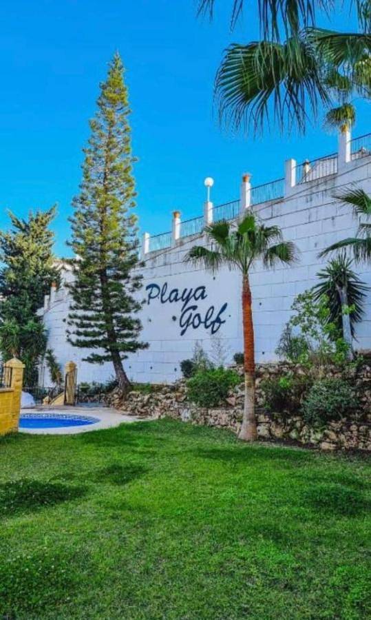 Casa para 6 personas, con piscina y piscina para niños además de vistas y jardín, Familias con niños en Benalmádena