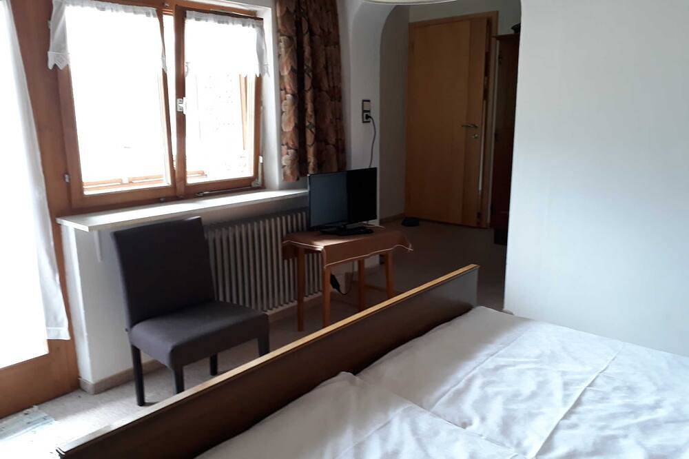 Doppelzimmer (Typ A)  Z-Nr. 1 - Greber Christine - Frühstückspension Fernblick in Schoppernau, Bregenzerwald