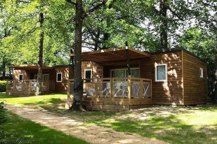 Gîte pour 6 personnes, avec piscine et terrasse à Sainte-Catherine-de-Fierbois