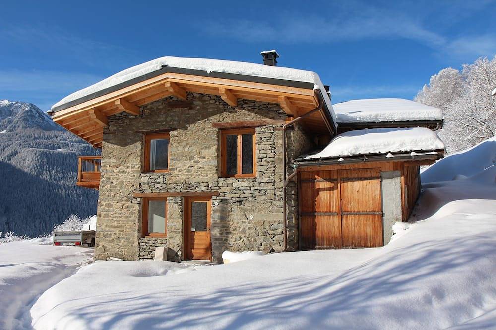 Chalet 170 m2 for 12 people 4 bedrooms + 1 mezzanine in La Rosière, Montvalezan