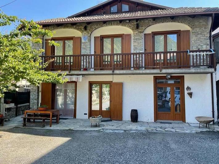 Appartamento per 6 persone, con Balcone e Terrazza nonché Giardino e Panorama a Oulx