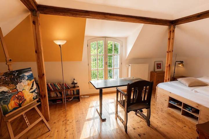 Ganze Wohnung, Romantische Dachgeschoss Ferienwohnung (bis 12 Personen) in Boitzenburger Land, Barnimerland Region