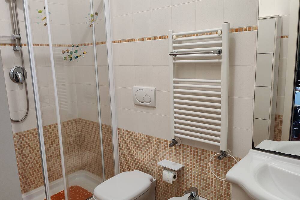 Appartement entier, Comfortable Apartment with Garden and Wifi in Ladispoli, Province de Rome