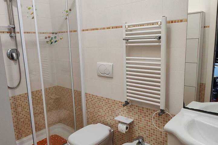 Ganze Wohnung, Comfortable Apartment with Garden and Wifi in Ladispoli, Rom Provinz