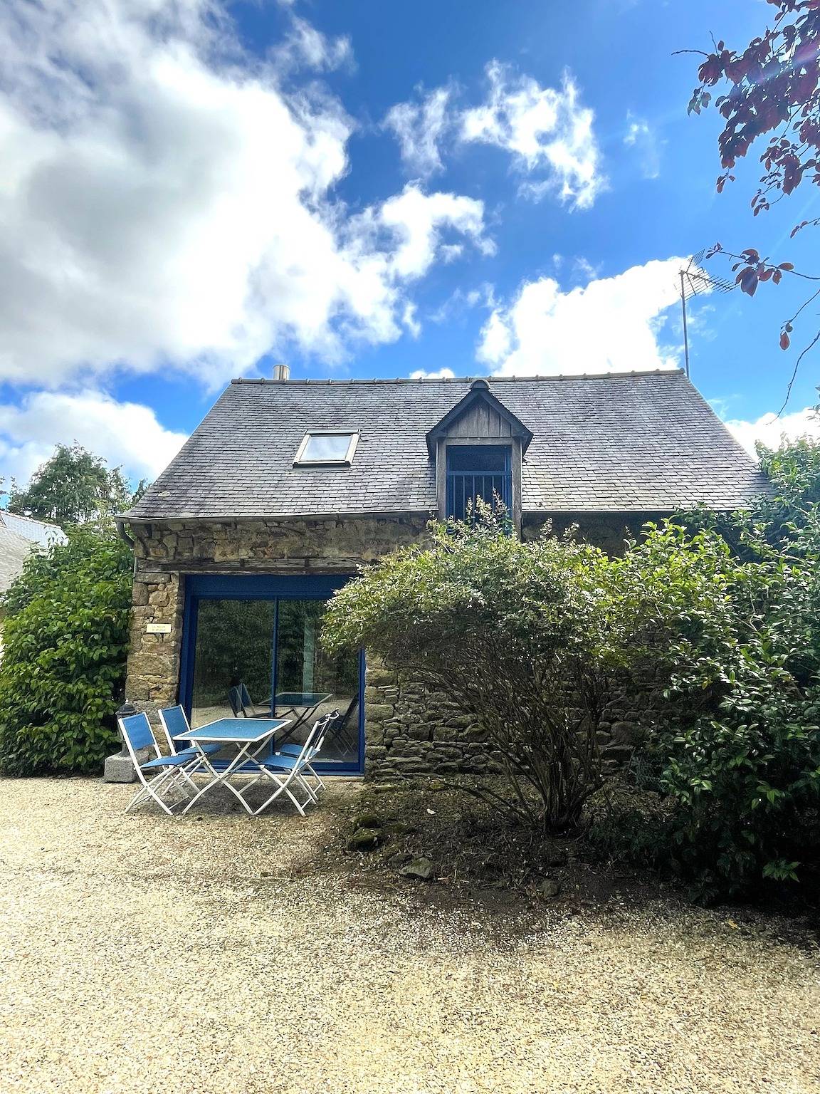 Holiday Home “La Maison du Pêcheur” with Shared Garden and Wi-Fi in Saint-Donan, Côtes-d'Armor