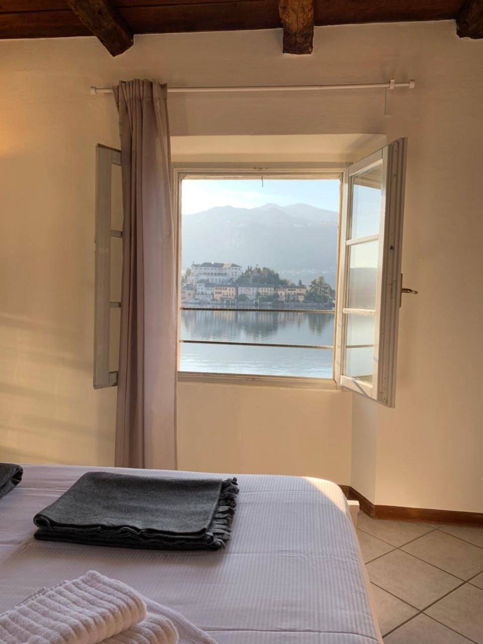 Ganze Wohnung, -Ortaflats- Appartamento Belvedere in Orta San Giulio, Ortasee