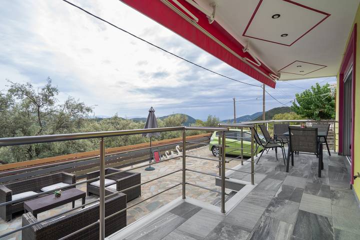 Ferienwohnung für 8 Personen, mit Balkon auf Lefkada