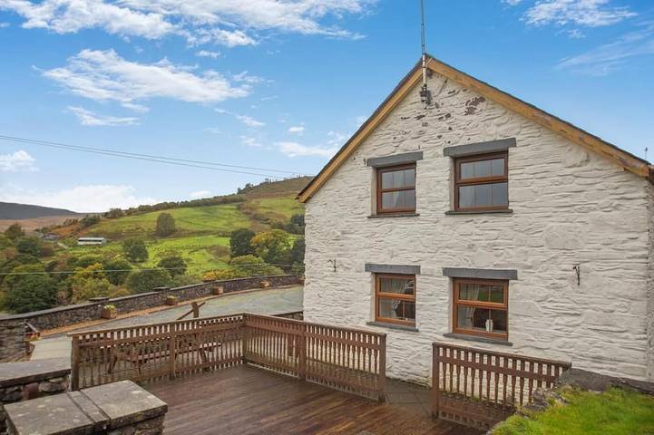 Cottage for 4 people, with Garden in Penmachno