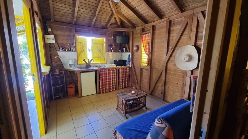 Location de vacances pour 3 personnes, avec jardin et piscine à Le Gosier - 4