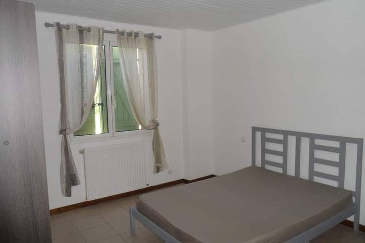 Location de vacances pour 8 personnes, avec jacuzzi et jardin, animaux acceptés à Lédat - 2