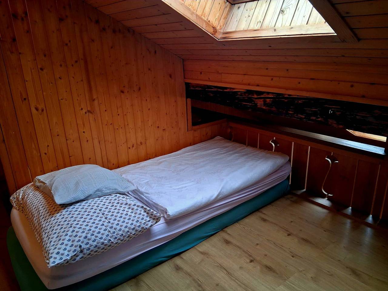 Chalet voor 4 personen met uitzicht in Därligen, Meer van Thun