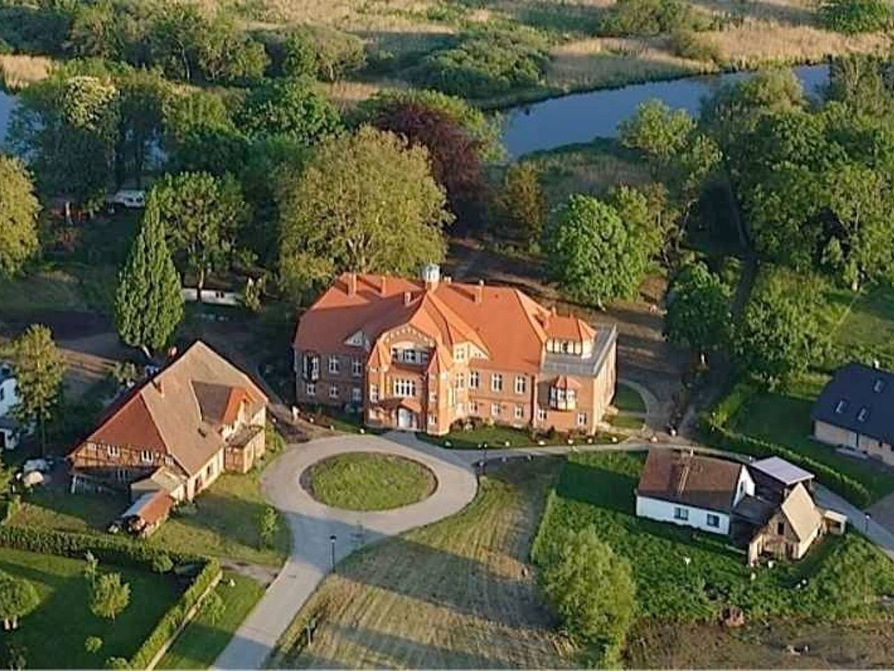 Schloss Pütnitz - Kanuspezial ab 4 Ü (06. Jan bis 29. April) in Ribnitz-Damgarten, Vorpommern