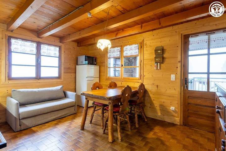 Gîte pour 4 personnes, avec terrasse à La Giettaz - 3