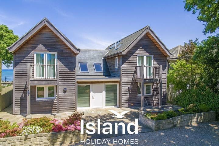 Holiday rental for 8 people, with garden and balcony, with pets in Bembridge