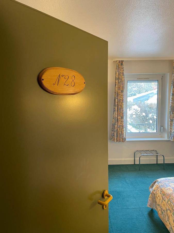 Gîte pour 2 personnes, avec jardin ainsi que terrasse et sauna, animaux acceptés dans Grande cascade de Tendon - 4