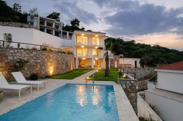 Villa für 8 Personen, mit Ausblick und Pool sowie Garten auf Thassos