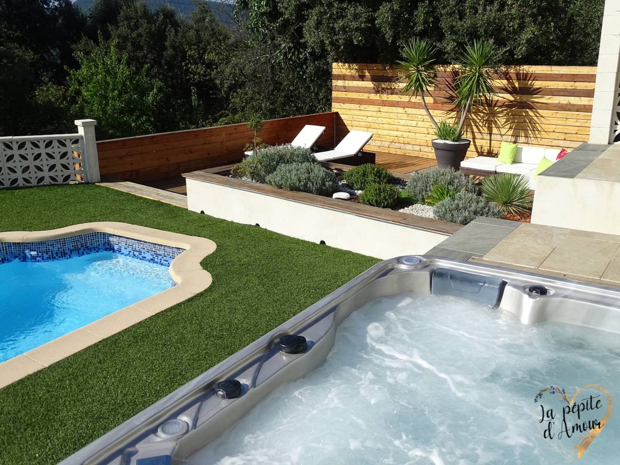 Villa 'La Pépite D'amour' with Private Pool, Wi-Fi and Air Conditioning in Sainte-Anastasie-sur-Issole, Brignoles region