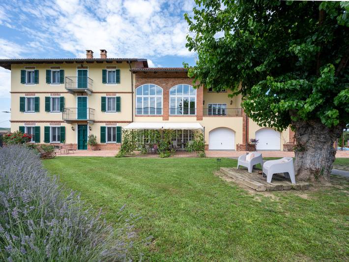 Casa vacanza per 9 persone, con panorama e giardino nonché terrazza, con animali domestici - 1